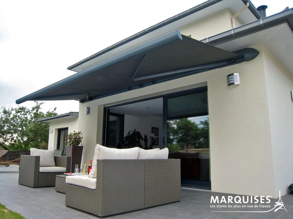 Stores bannes monobloc cdm menuiseries
